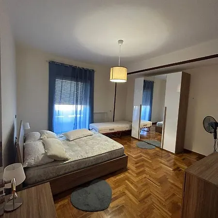 شقة Bed And Breakfast Mondragone موندراغوني
